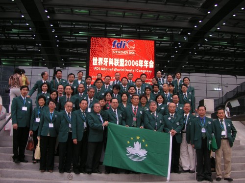 2006-9-22 出席中國深圳世界牙醫聯盟年會(FDI)
